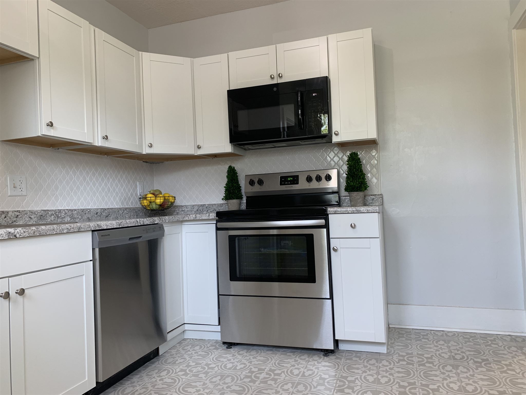 3612 Smith Road Fort Wayne, IN 46804 - Photo 14 of 32