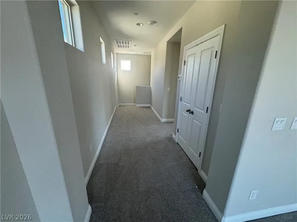 $2,500 | 1051 East Sunset Road, Henderson, NV 89011