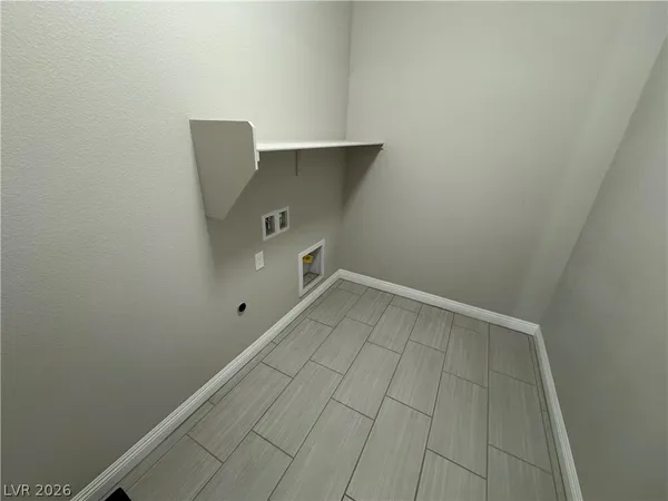 $2,500 | 1051 East Sunset Road, Henderson, NV 89011