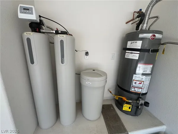 $2,500 | 1051 East Sunset Road, Henderson, NV 89011