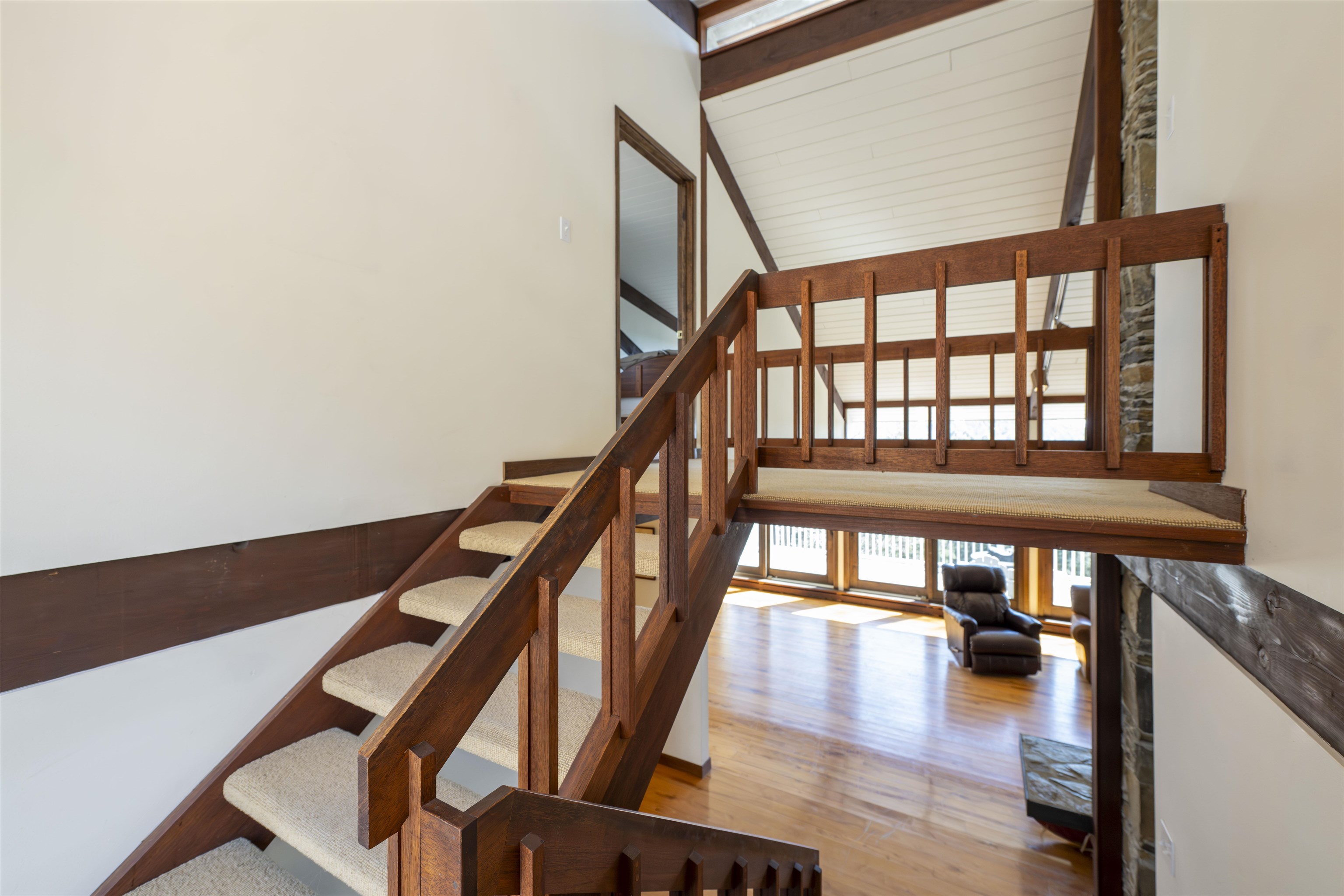 1877 Willard Road Hartford, VT 05059 - Photo 20 of 46
