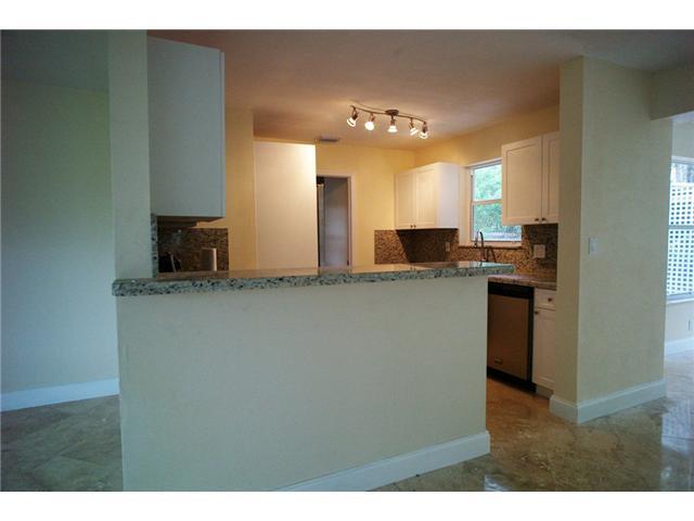 927 West Royal Palm Road Boca Raton, FL 33486 - Photo 4 of 10 Additional Photo