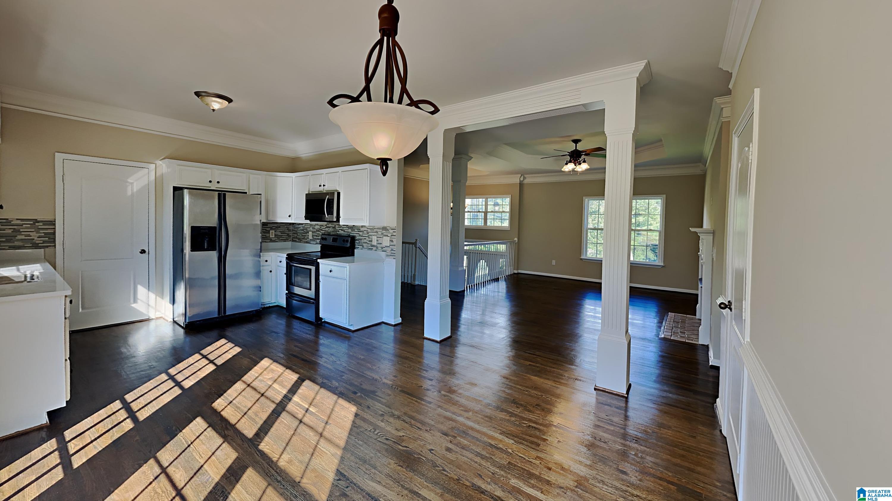 637 South Hillcrest Road Odenville, AL 35120 - Photo 3 of 7