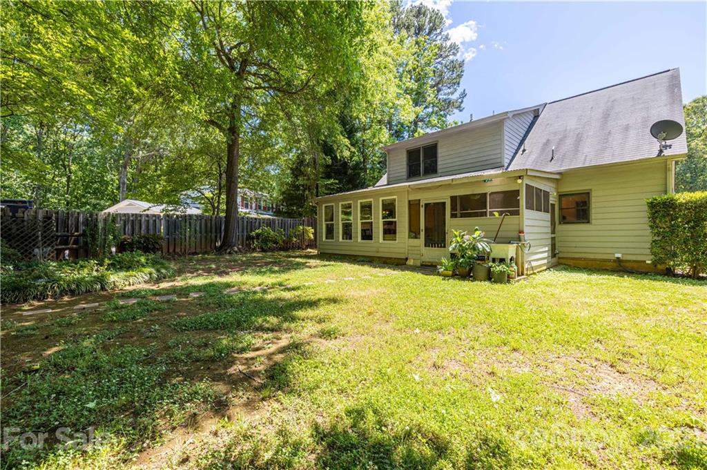 115 Banksridge Road Fort Mill, SC 29715 - Photo 9 of 29 a front view of a house with a yard