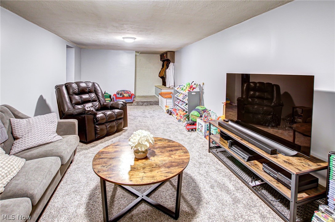 3781 Kent Road Stow, OH 44224 - Photo 27 of 35