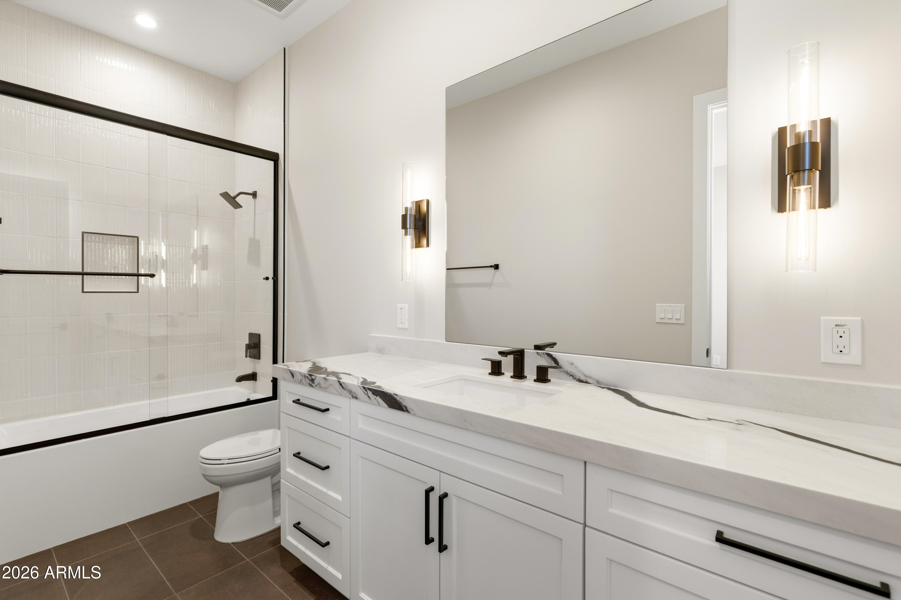 544 East Amber Sun Drive Phoenix, AZ 85085 - Photo 34 of 50 Bath 3