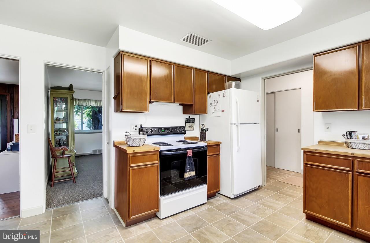 320 Upperidge Lane York, PA 17403 - Photo 11 of 27