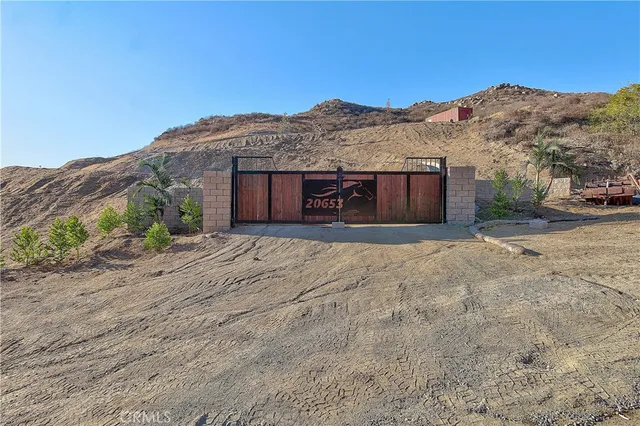 a view of mountain view with mountains