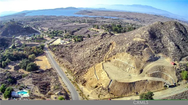 $400,000 | 20653 Mustang Court, Lake Mathews, CA 92570