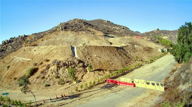 $400,000 | 20653 Mustang Court, Lake Mathews, CA 92570