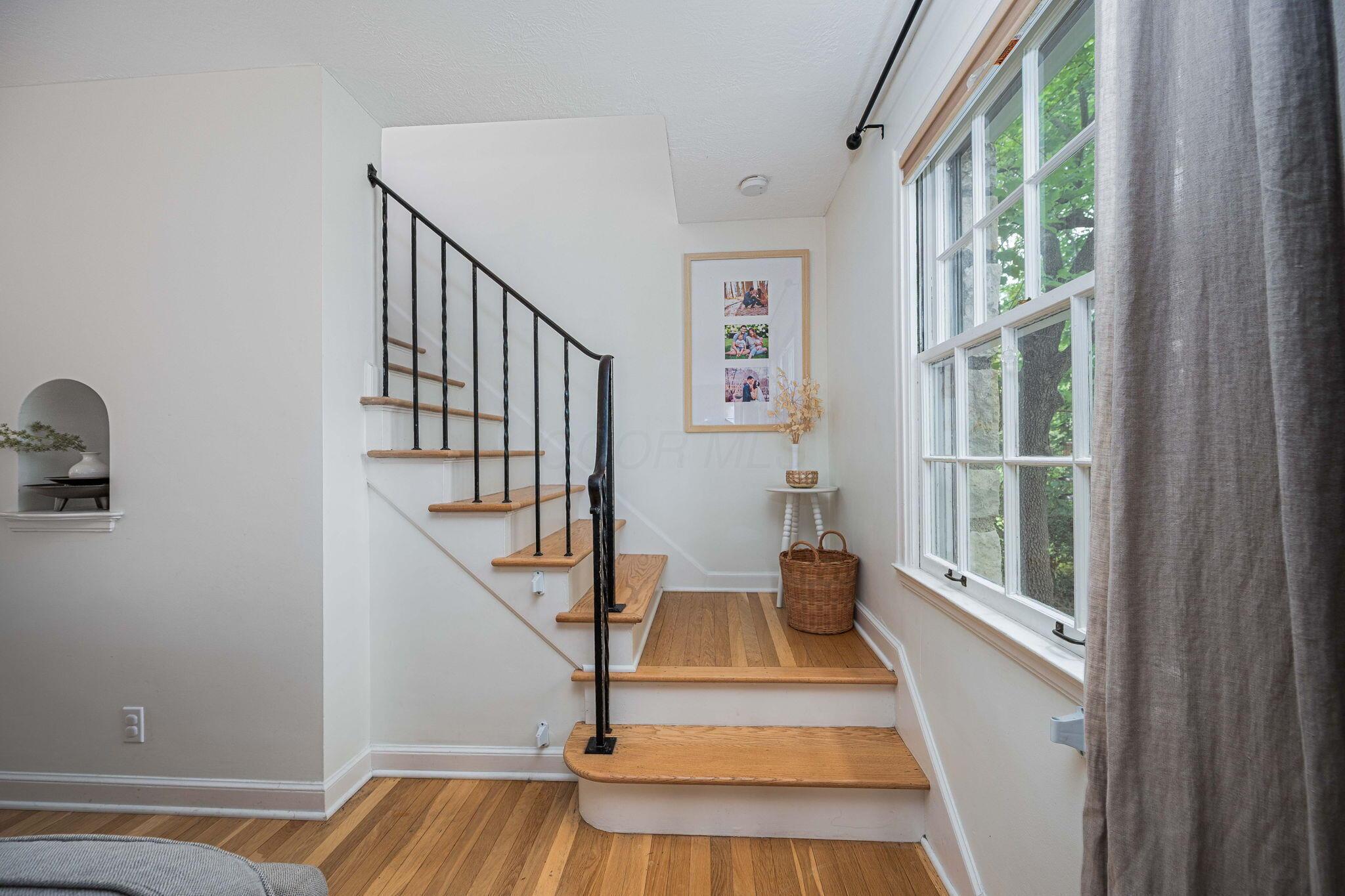 922 South Remington Road Columbus, OH 43209 - Photo 27 of 56 Stairs to 2nd Level