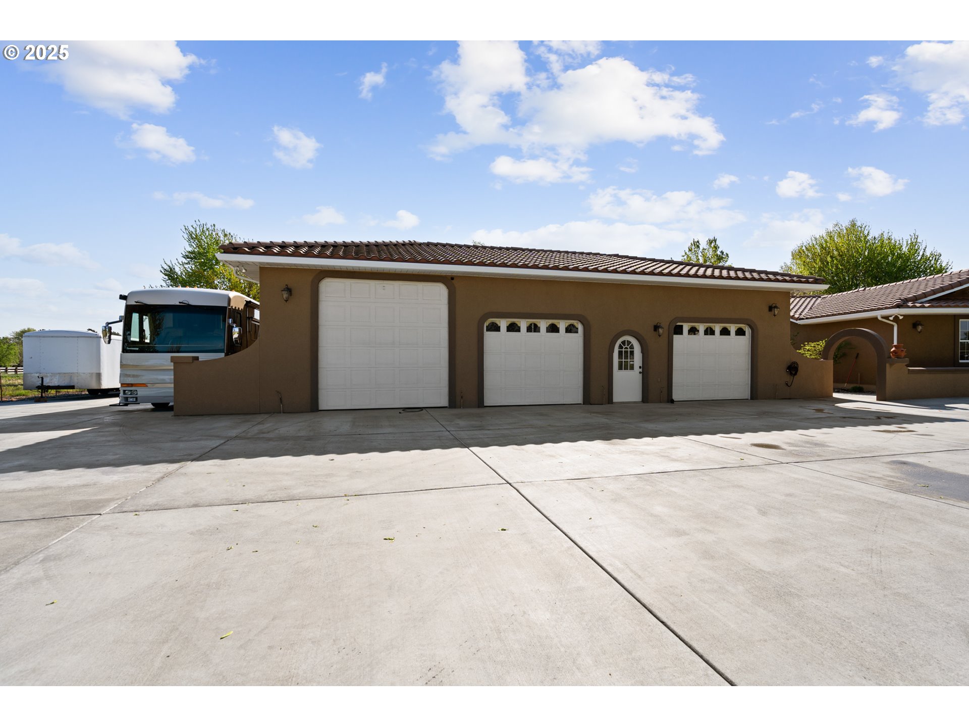 79315 Powerline Road Hermiston, OR 97838 - Photo 32 of 40 RV Pad