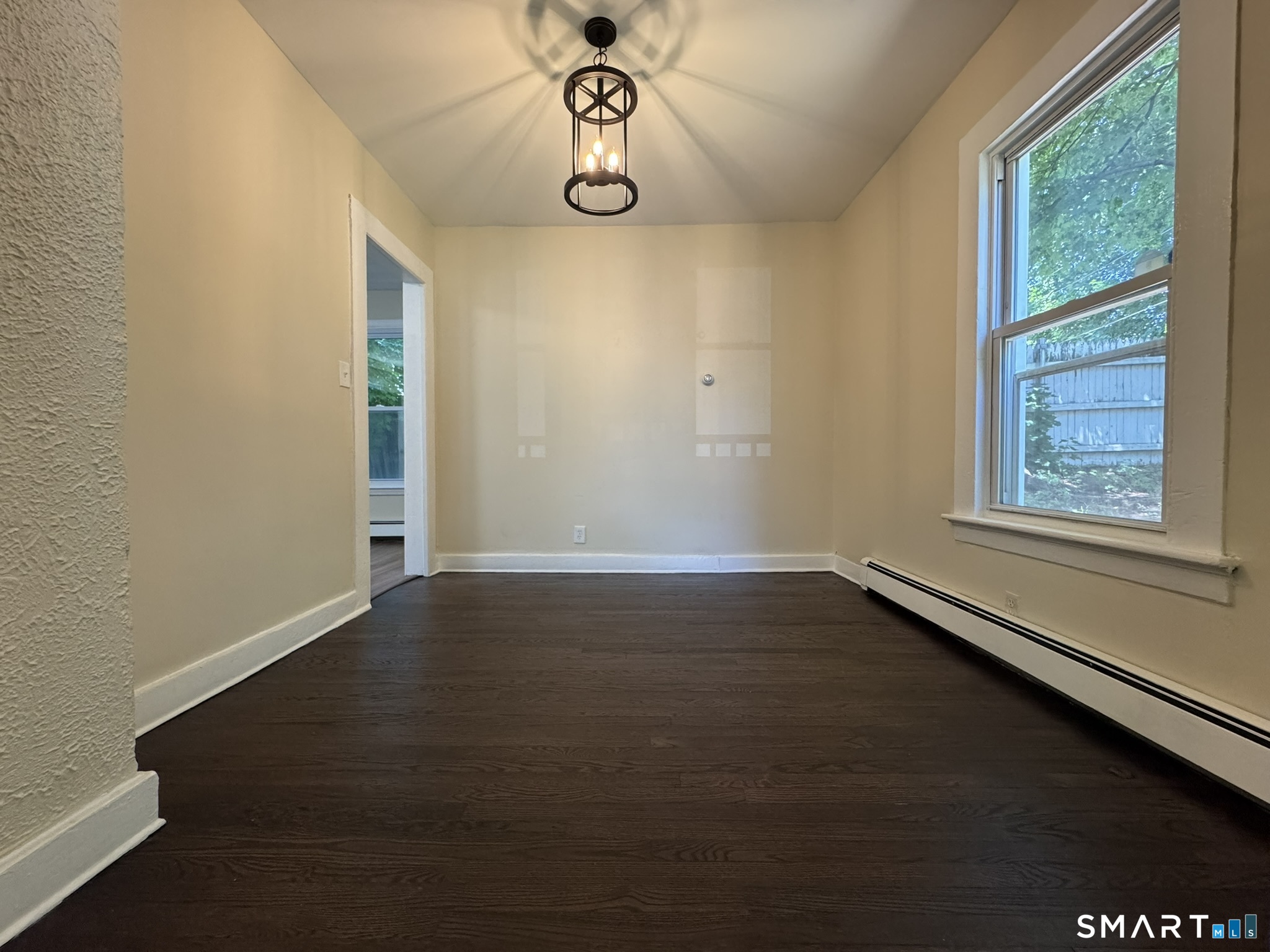 28 Quinlan Avenue Meriden, CT 06451 - Photo 11 of 28