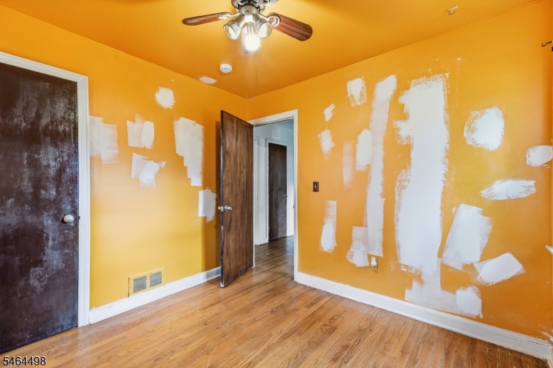 115 Parkside Road Plainfield, NJ 07060 - Photo 15 of 30 Gallery Image 15