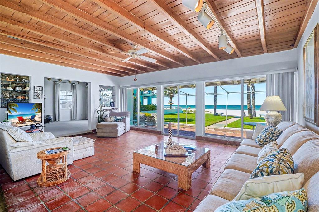 18206 Sunset Boulevard Redington Shores, FL 33708 - Photo 13 of 43