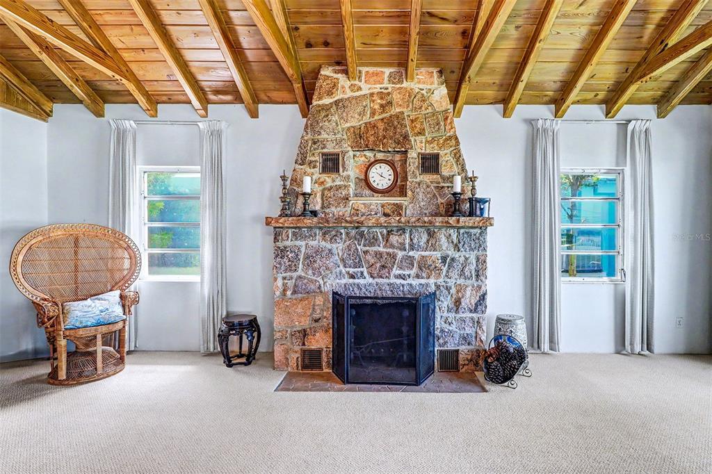 18206 Sunset Boulevard Redington Shores, FL 33708 - Photo 17 of 43