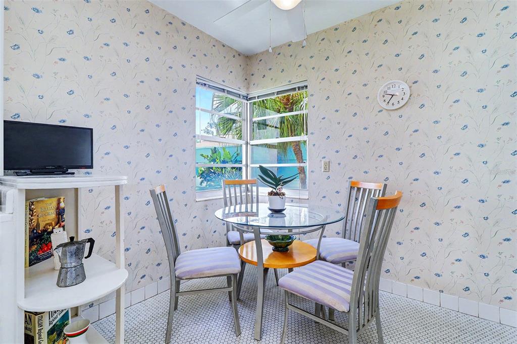 18206 Sunset Boulevard Redington Shores, FL 33708 - Photo 24 of 43