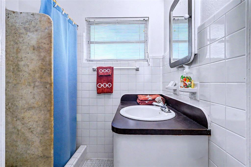 18206 Sunset Boulevard Redington Shores, FL 33708 - Photo 27 of 43