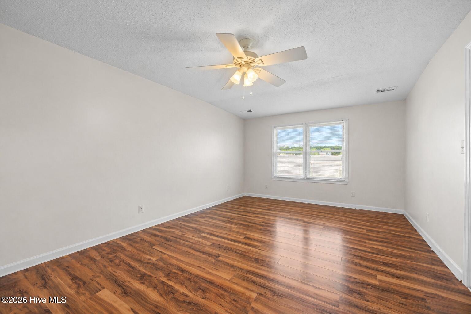 106 Northwood Road Washington, NC 27889 - Photo 34 of 50 106 NW room2