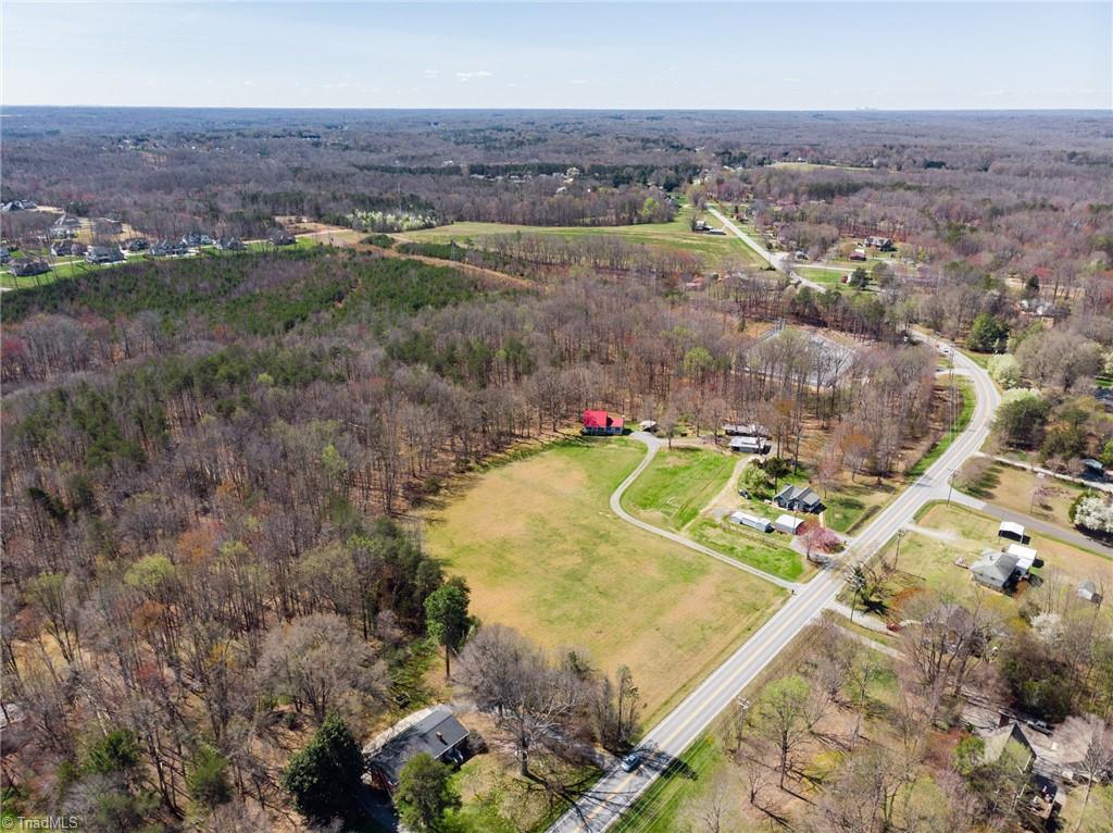 3208 Oak Ridge Road Summerfield, NC 27358 - Photo 3 of 9