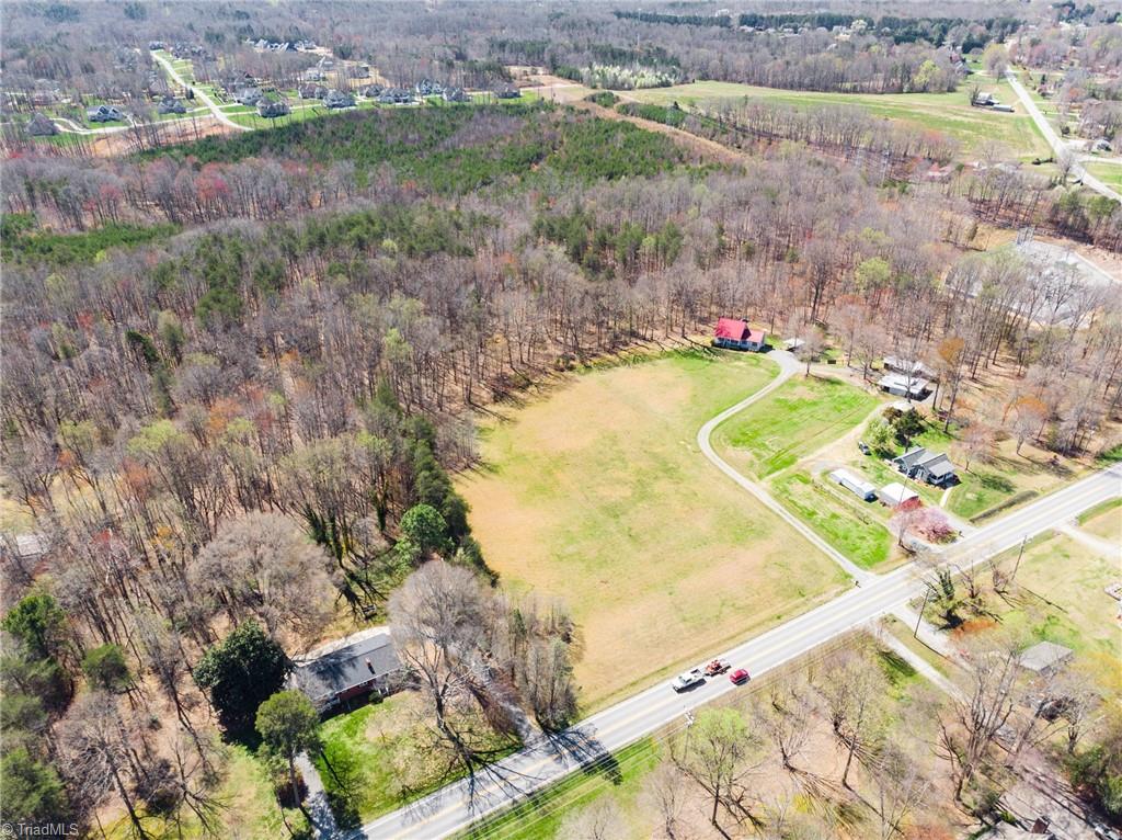 3208 Oak Ridge Road Summerfield, NC 27358 - Photo 4 of 9