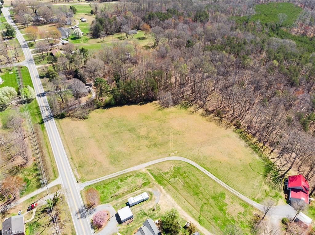 3208 Oak Ridge Road Summerfield, NC 27358 - Photo 5 of 9