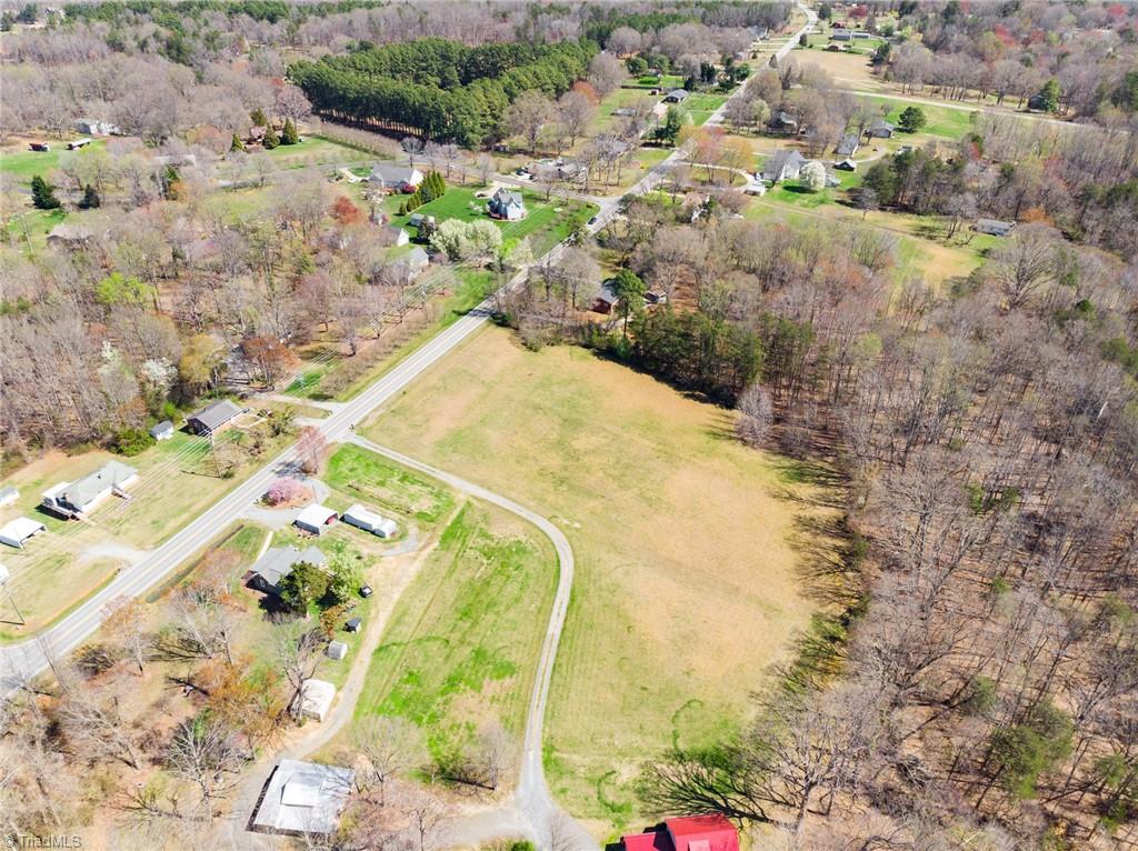 3208 Oak Ridge Road Summerfield, NC 27358 - Photo 6 of 9