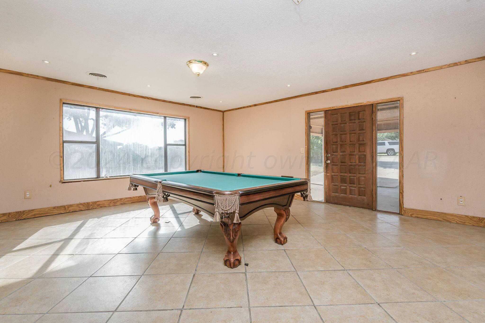 102 Range Amarillo, TX 79108 - Photo 8 of 23 Den