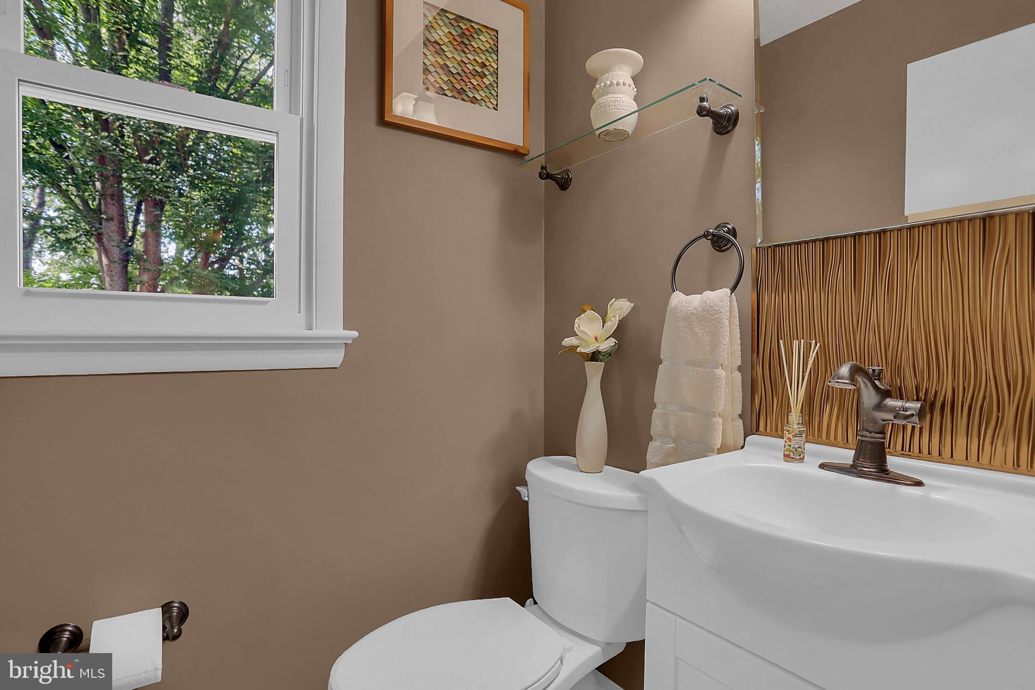 107 Valleyview Road New Cumberland, PA 17070 - Photo 11 of 28 Gallery Image 11