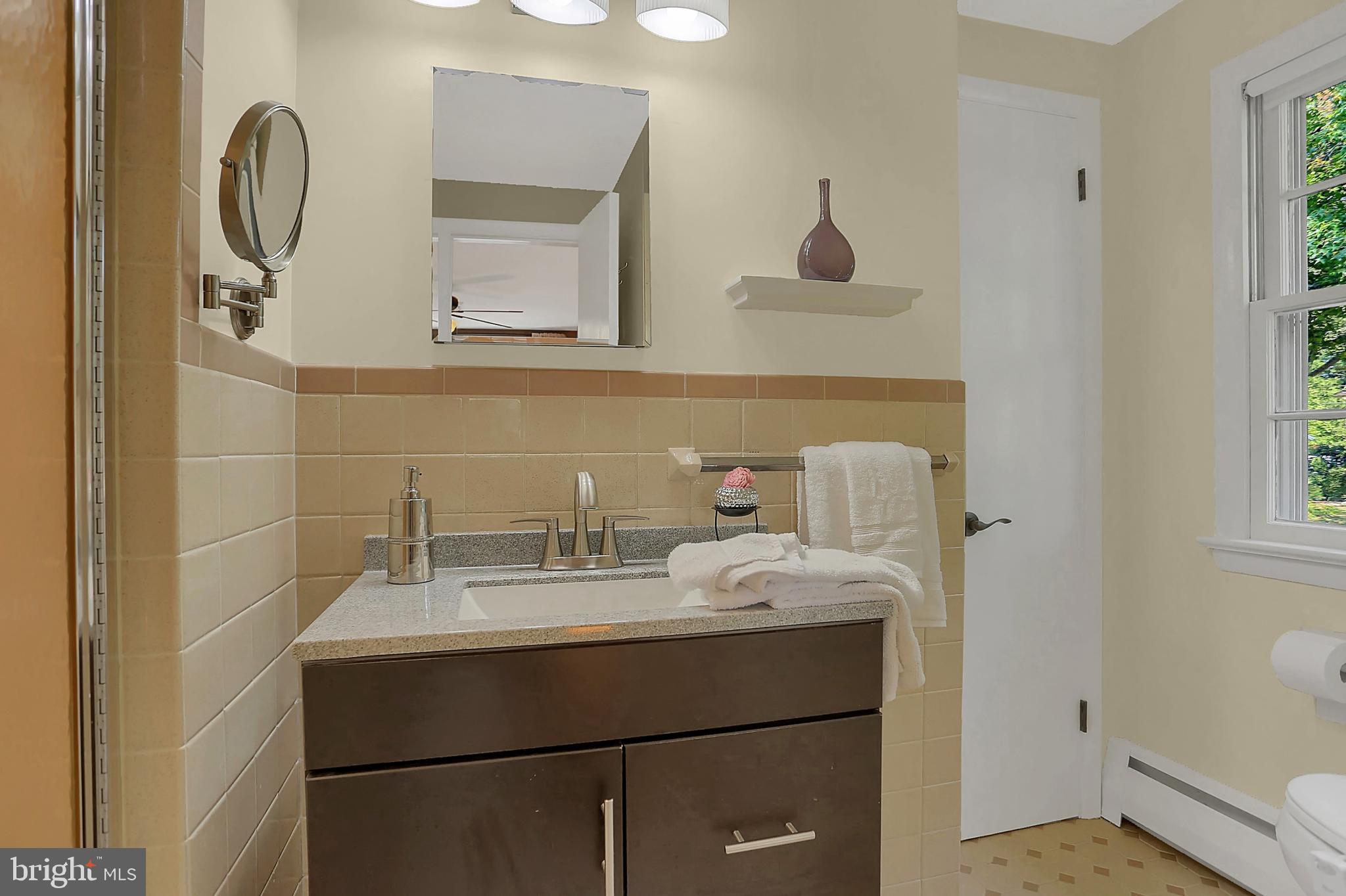107 Valleyview Road New Cumberland, PA 17070 - Photo 13 of 28 Gallery Image 13