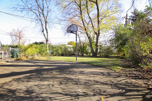 831 Long Road Glenview, IL 60025 - Photo 13 of 14