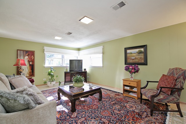 831 Long Road Glenview, IL 60025 - Photo 6 of 14