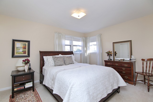 831 Long Road Glenview, IL 60025 - Photo 9 of 14