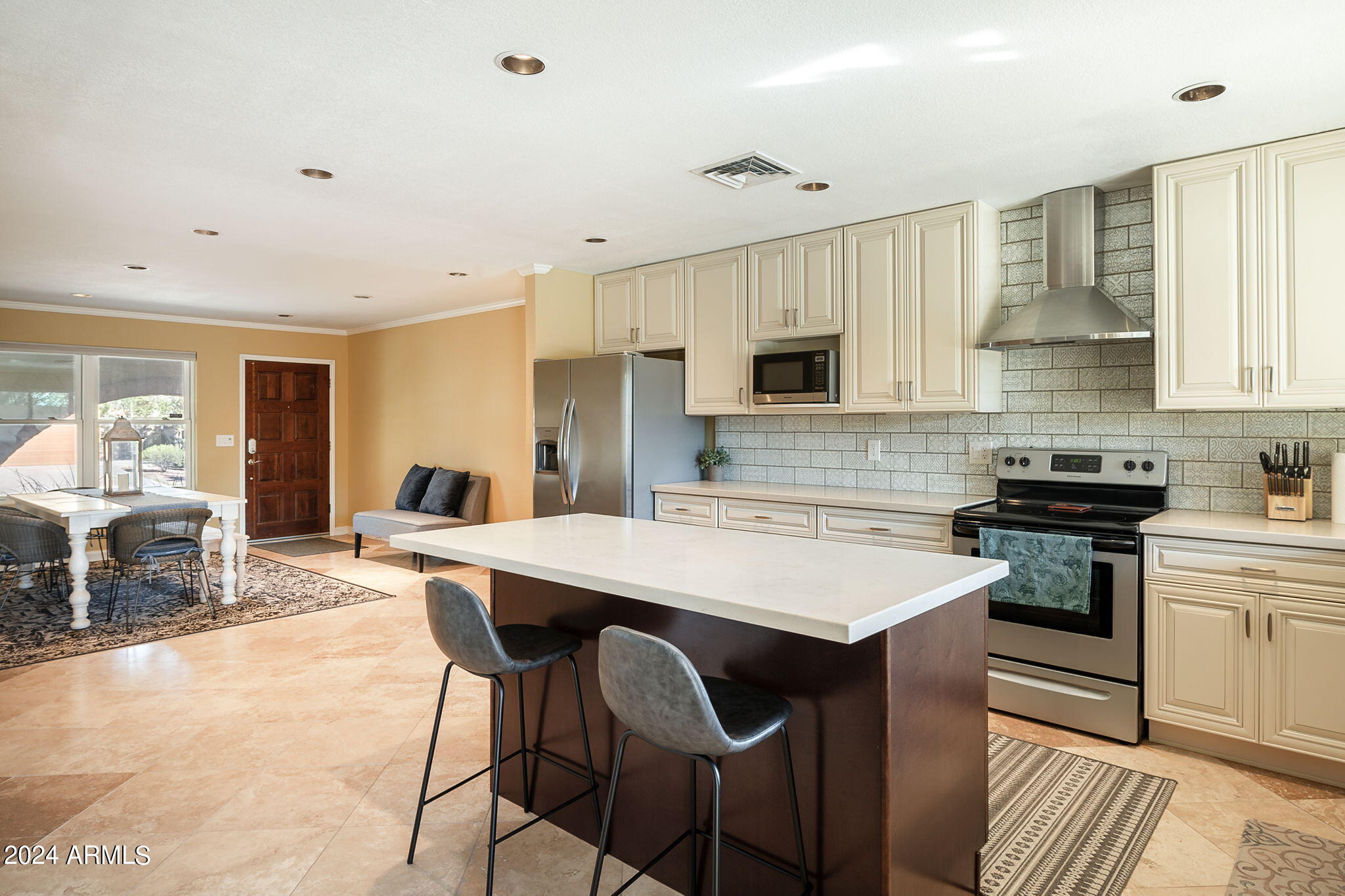 4337 East Pearce Road Phoenix, AZ 85044 - Photo 4 of 39 Kitchen - View 4