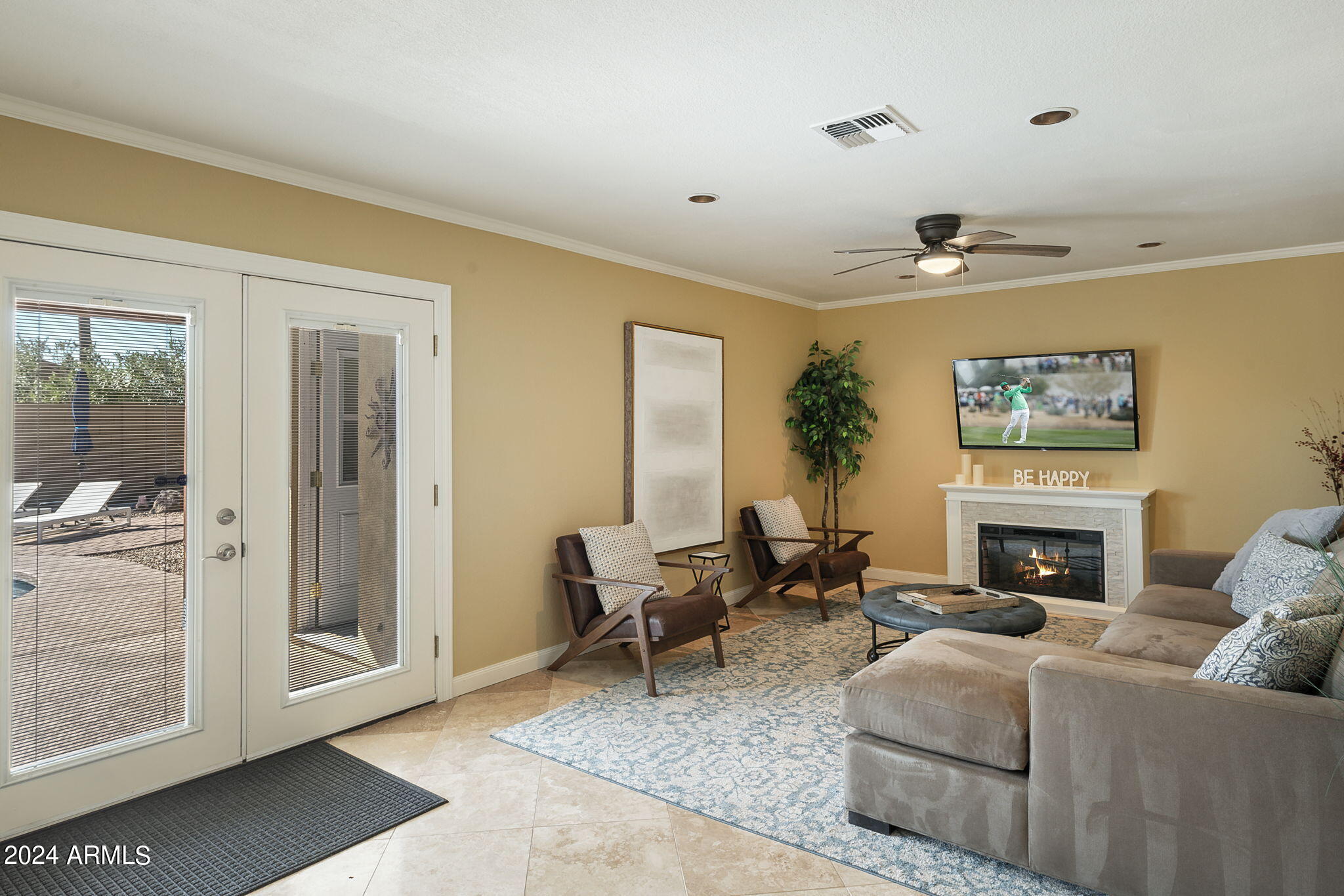 4337 East Pearce Road Phoenix, AZ 85044 - Photo 5 of 39 Family Room - View 1