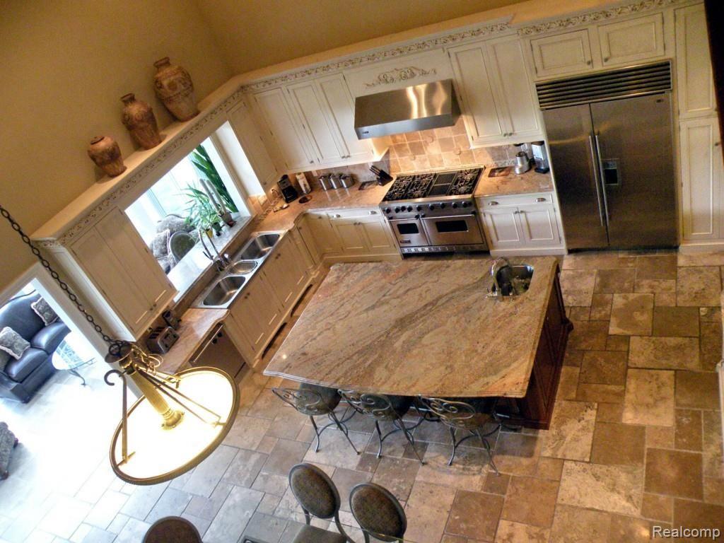4607 Fawn Hill Court Rochester, MI 48306 - Photo 13 of 47 Kitchen