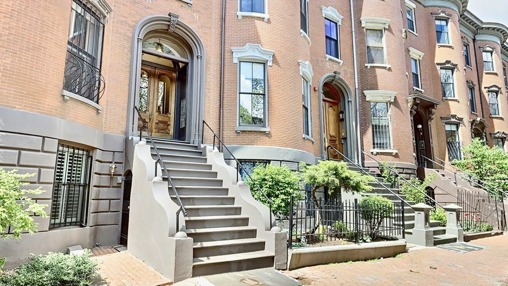 27 Worcester Square, Unit 2 Boston, MA 02118 - Photo 1 of 11