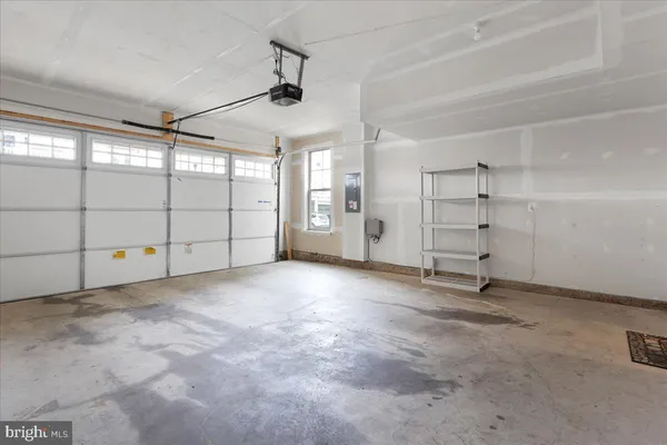a view of a garage