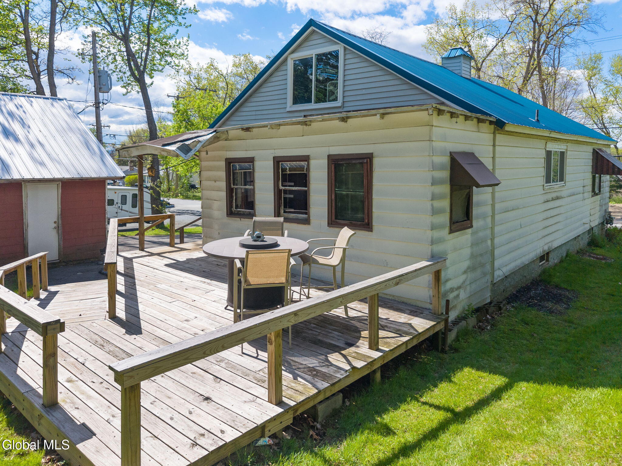 9 Ridge Road East Greenbush, NY 12144 - Photo 24 of 36 33-9RidgeRd_33