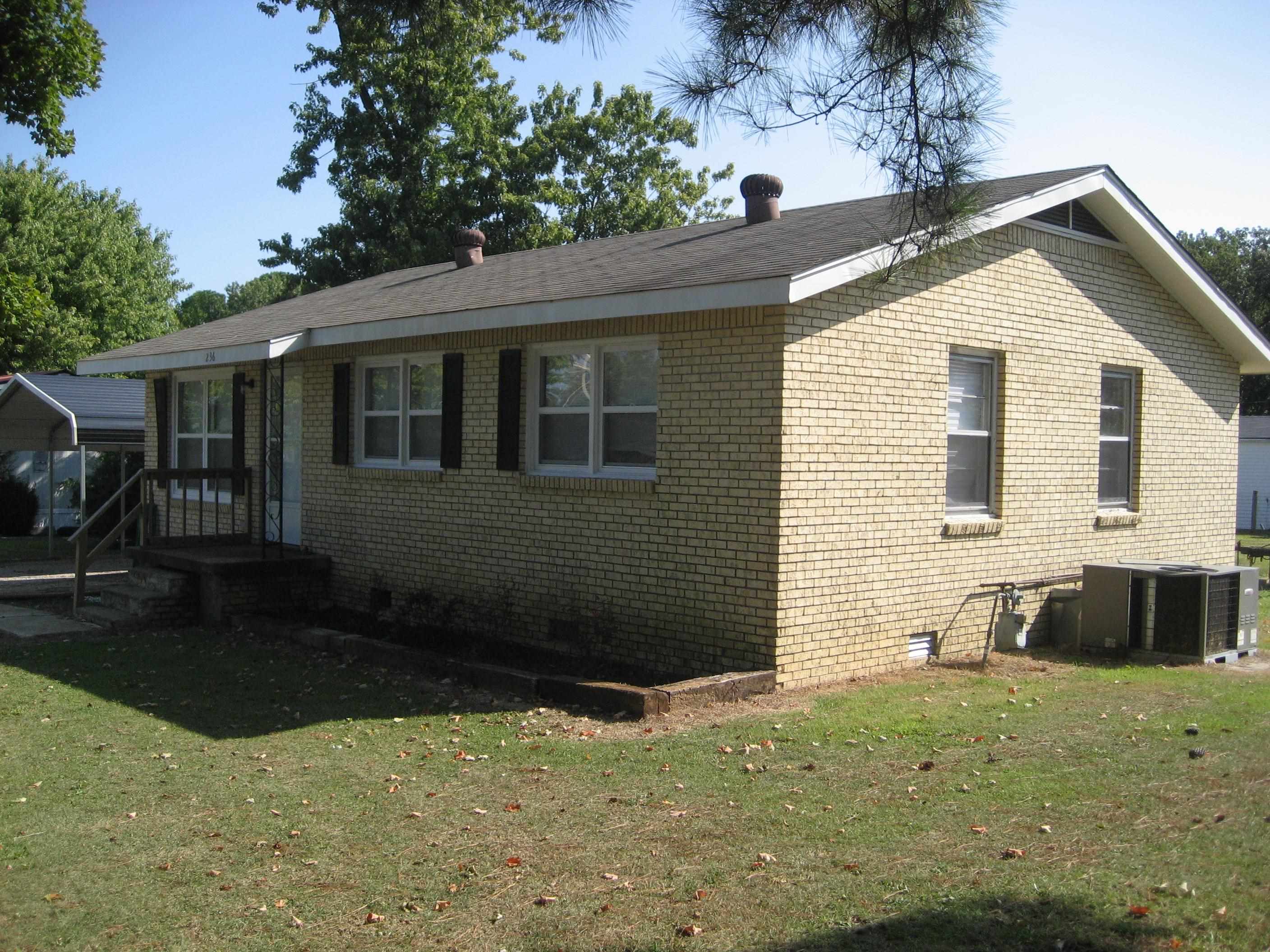 236 Crowe Street Adamsville, TN 38310 - Photo 2 of 18 Gallery Image 2