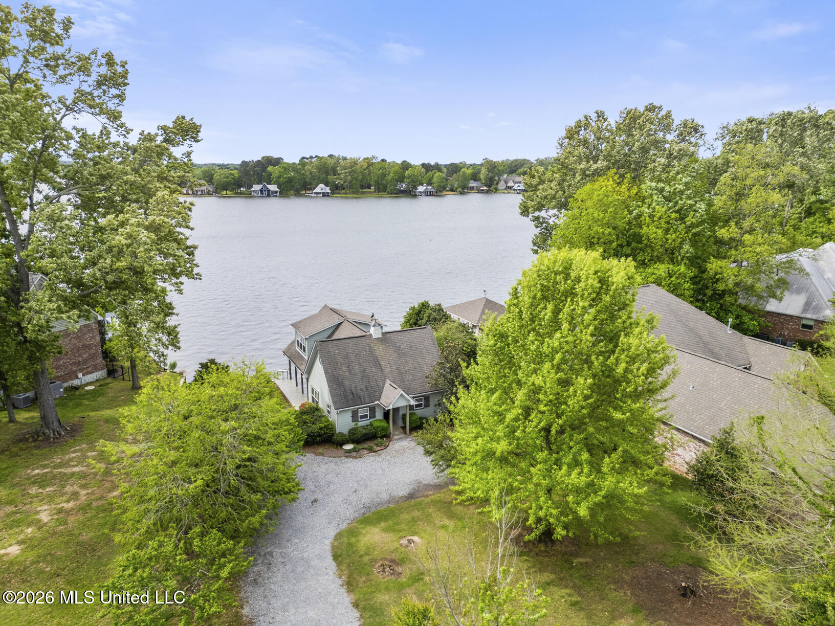113 Northshore Point Madison, MS 39110 - Photo 2 of 29 113 Northshore pt drone-2