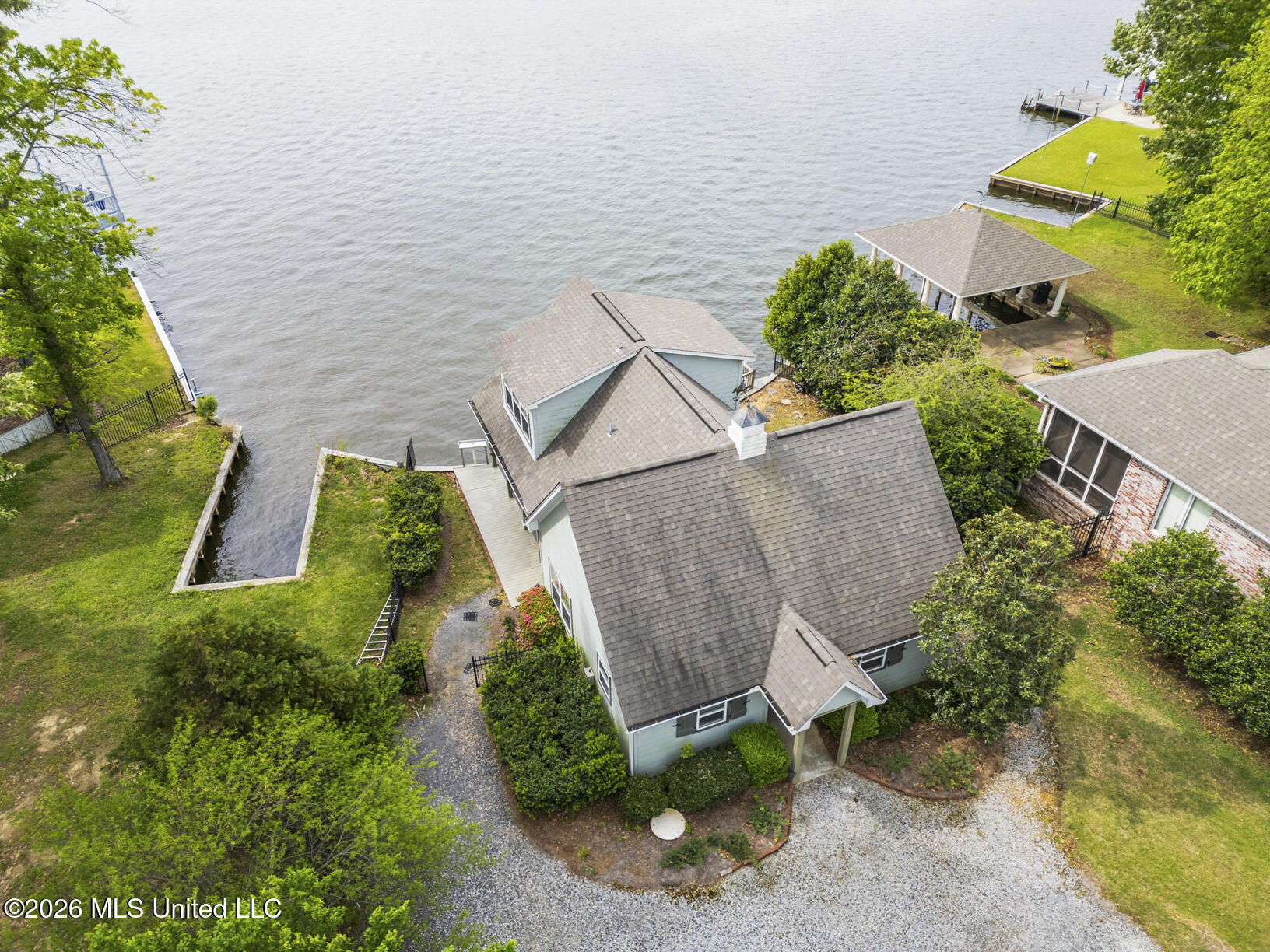 113 Northshore Point Madison, MS 39110 - Photo 3 of 29 113 Northshore pt drone-3