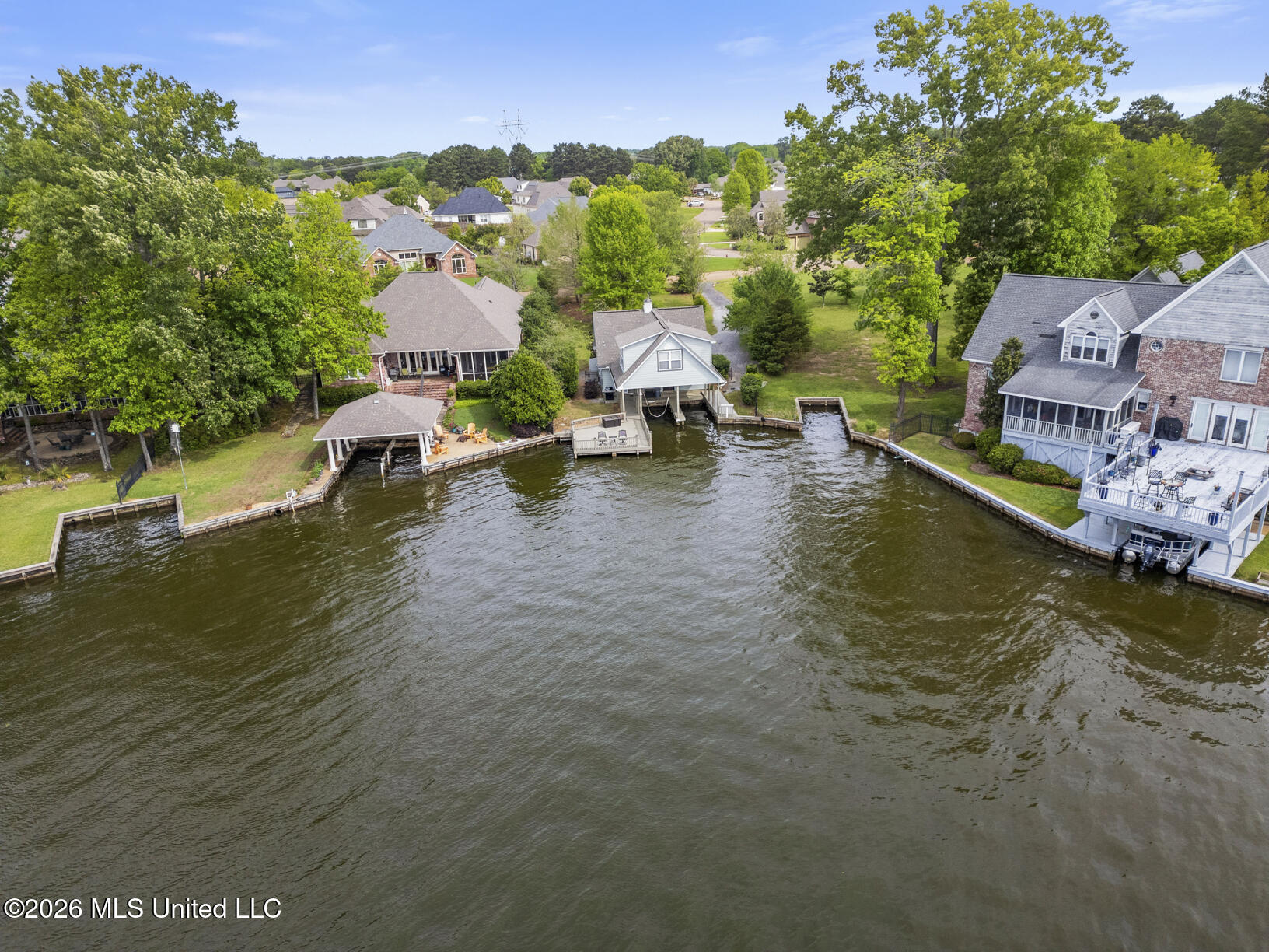 113 Northshore Point Madison, MS 39110 - Photo 5 of 29 113 Northshore pt drone-5