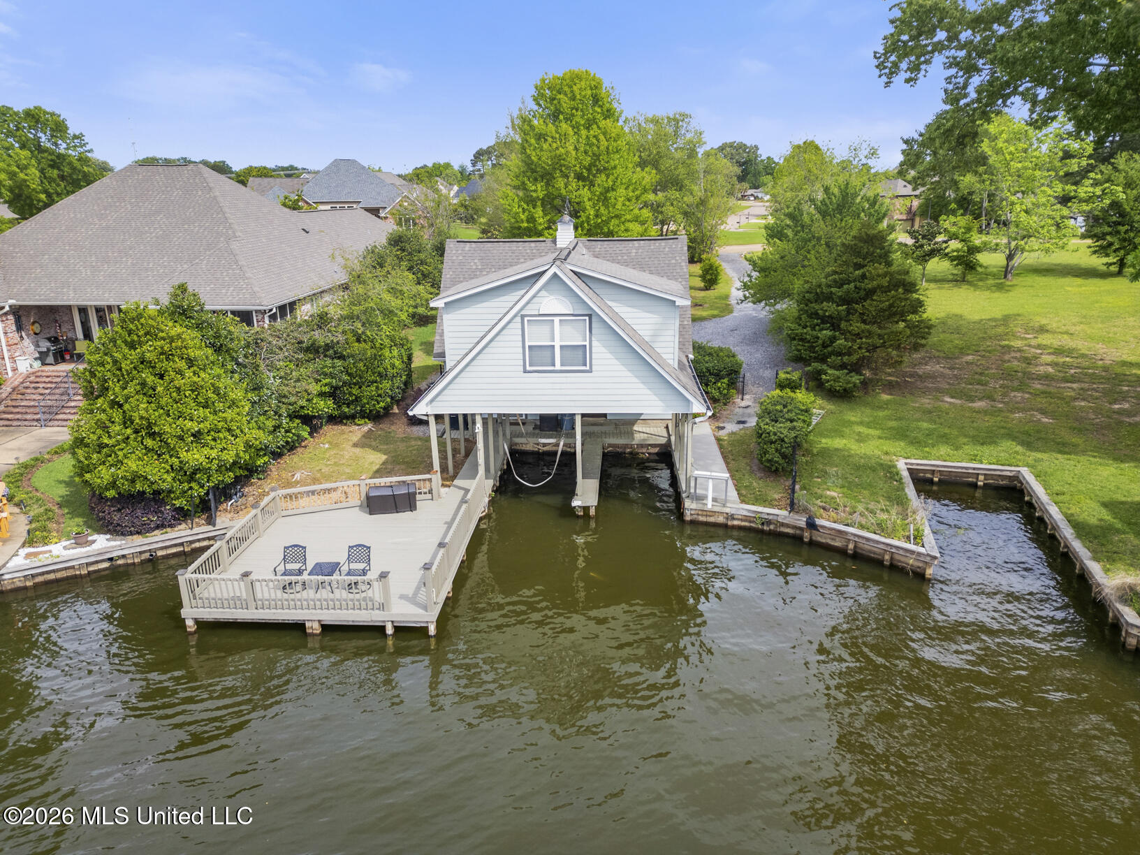 113 Northshore Point Madison, MS 39110 - Photo 10 of 29 113 Northshore pt drone-10