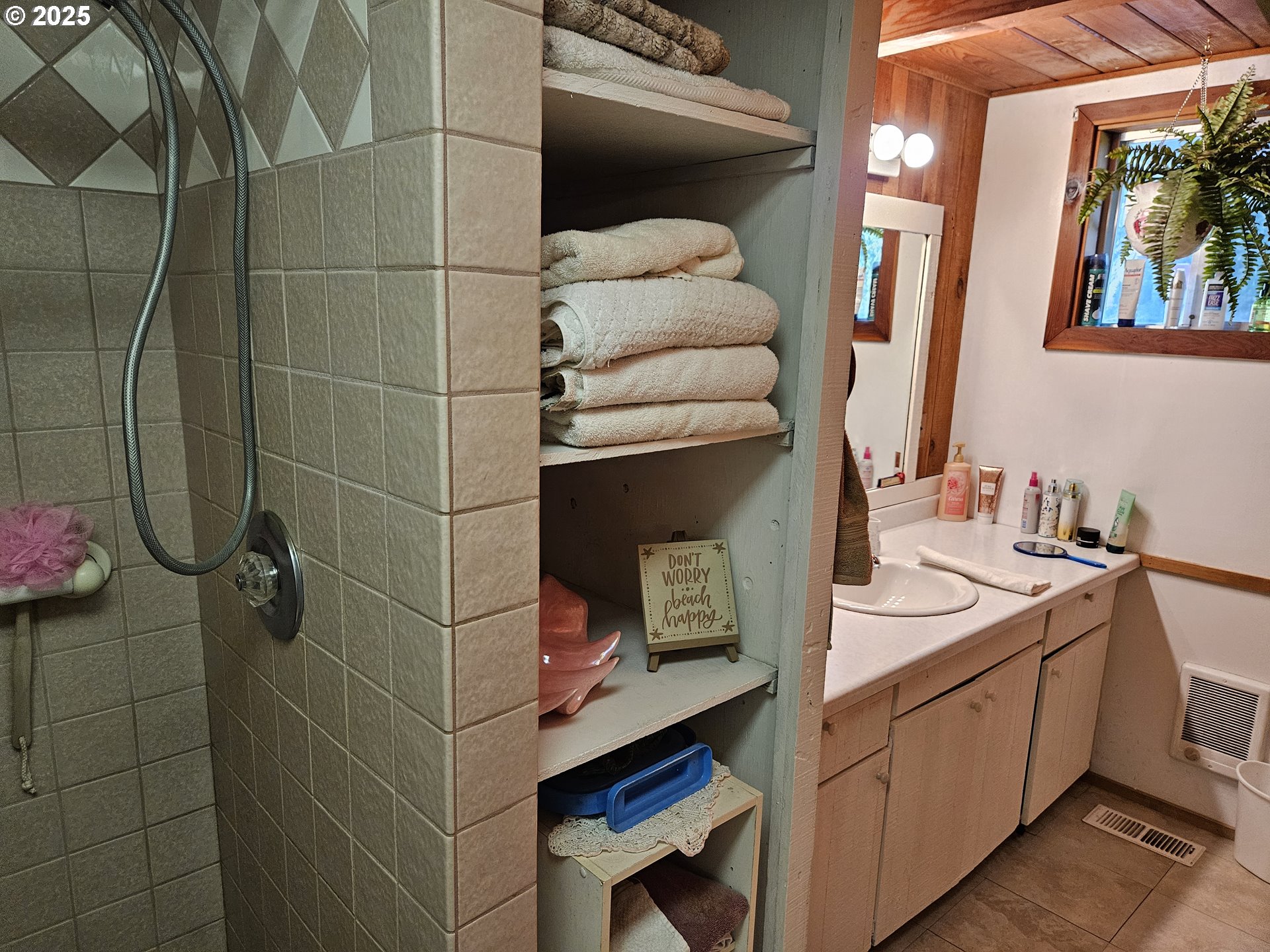 8421 Duncan Island Road Mapleton, OR 97453 - Photo 29 of 48 Gallery Image 29