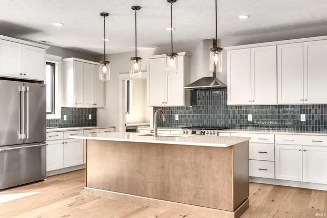 $649,900 | 953 Ravenstone Drive, Lafayette, IN 47909