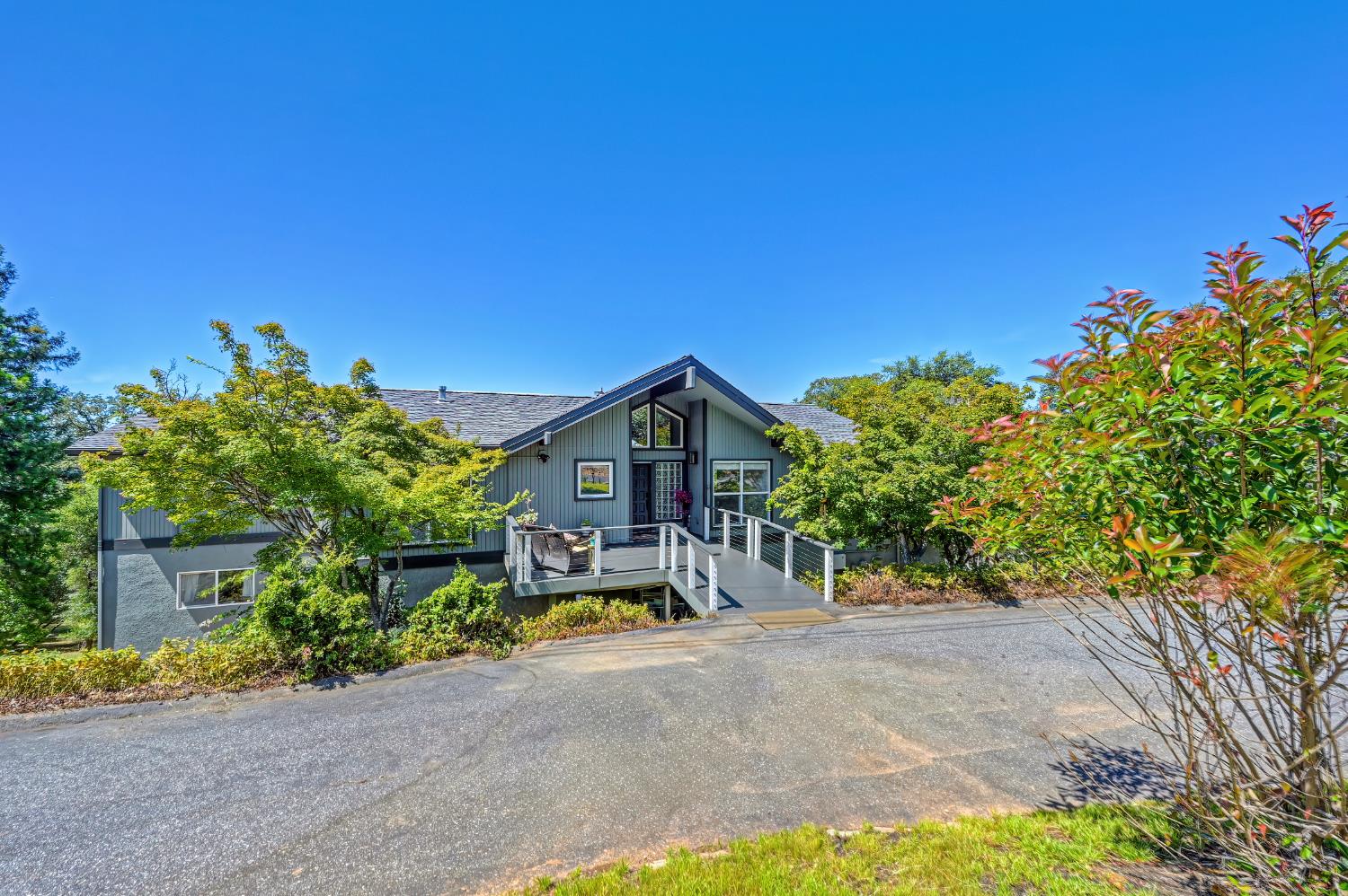 12253 Wanderer Road Auburn, CA 95602 - Photo 3 of 80
