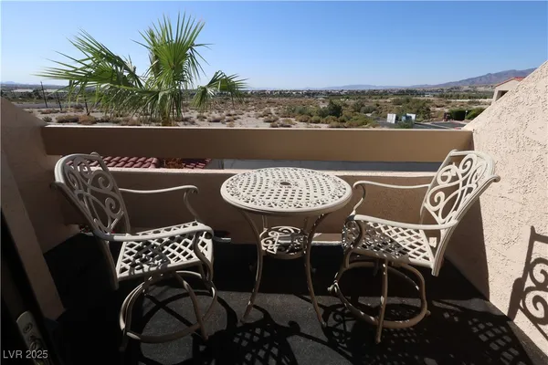 $173,000 | 3830 Desert Marina Drive, Unit 170, Laughlin, NV 89029