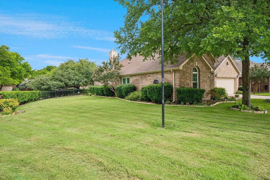 874 Scenic Ranch Circle Fairview, TX 75069 - Photo 2 of 33