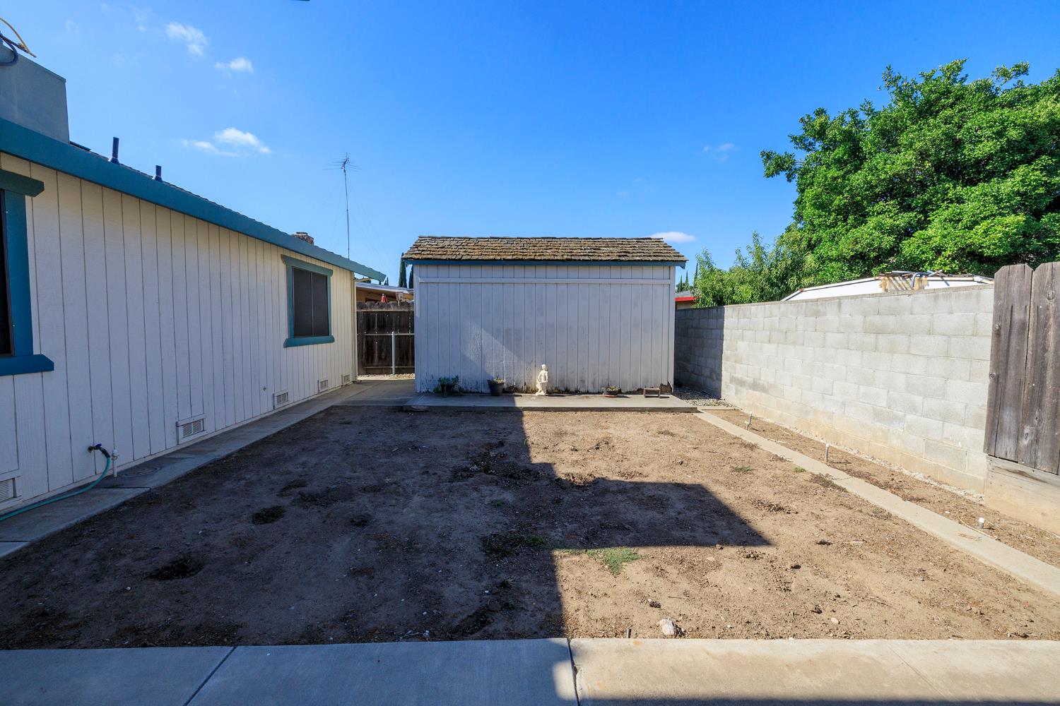 1647 Running Ceres, CA 95307 - Photo 53 of 55